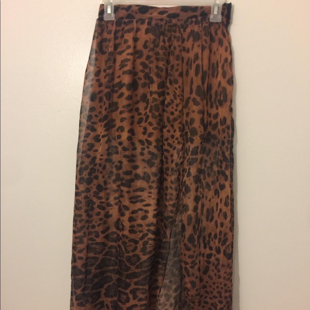 Leopard print long skirt